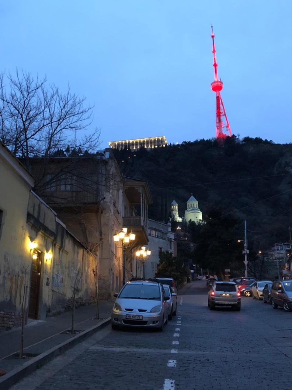 At Funicular Hostel Tbilisi Exteriér fotografie